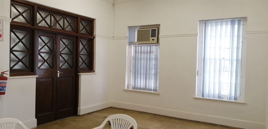 Commercial Property for Sale in Richmond Hill Eastern Cape